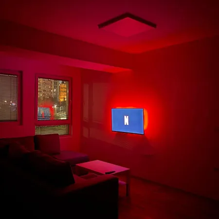 Aura Apartments-modern,familyheaven,bus Station * سكوبجي