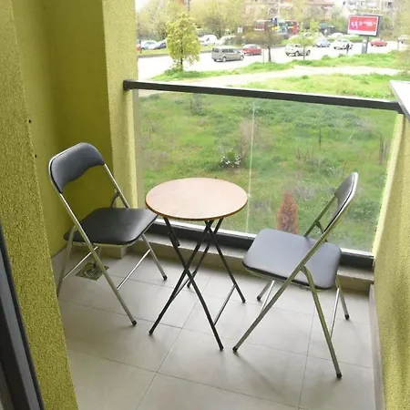 Aura Apartments-modern,familyheaven,bus Station سكوبجي