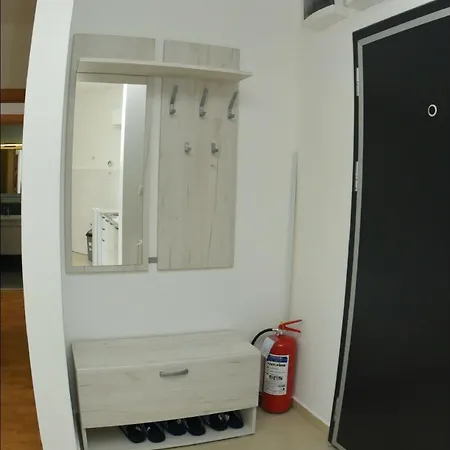 Aura Apartments-modern,familyheaven,bus Station