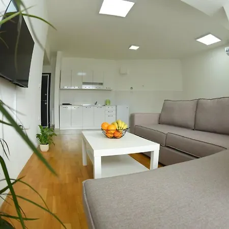 Aura Apartments-modern,familyheaven,bus Station شقة *
